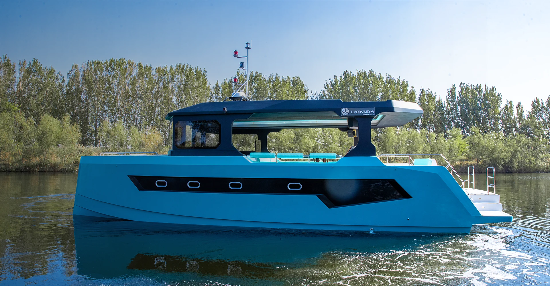 ຜູ້ສະຫນອງ Yacht ການຄ້າ