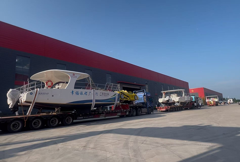 Lawada ສົ່ງ 3 Catamarans, ລົດກິລາສອງຄັນແລະສອງລໍາສະກີ