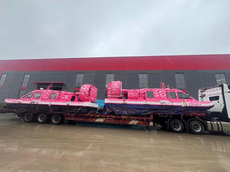 Lawlanda®ໄດ້ສົ່ງສອງ hovercfts ທີ່ມີຫຼາຍຫນ້າທີ່, ຊ່ວຍເພີ່ມປະສົບການແລະປະສິດທິພາບໃນການປະຕິບັດງານຂອງຫໍທິວທັດ.