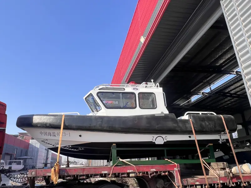 Lawrase. Yacht ໄດ້ຈັດສົ່ງປະສົບຜົນສໍາເລັດໃນການຈັດຕັ້ງເຮືອລາດຕະເວນກົດຫມາຍທີ່ມີອາລູມິນຽມ 7.8m